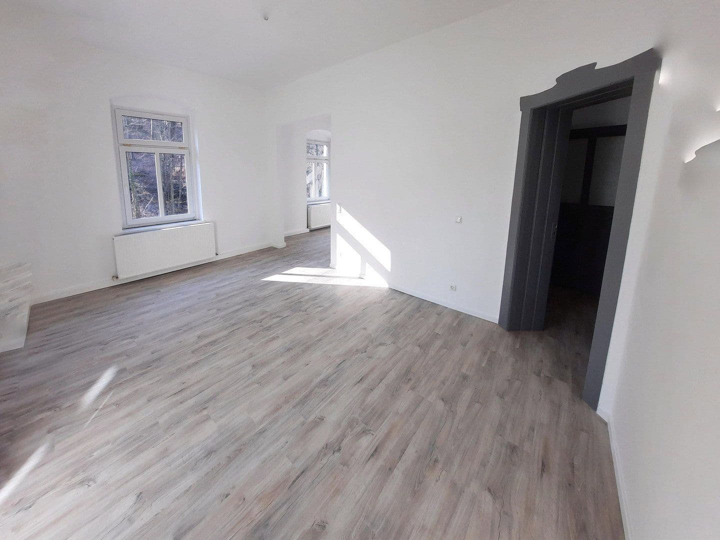 Prenájom bytu 3-izbový 80 m², Dresden, Sasko Prenájom bytu 3-izbový 80 m², Dresden, Sasko