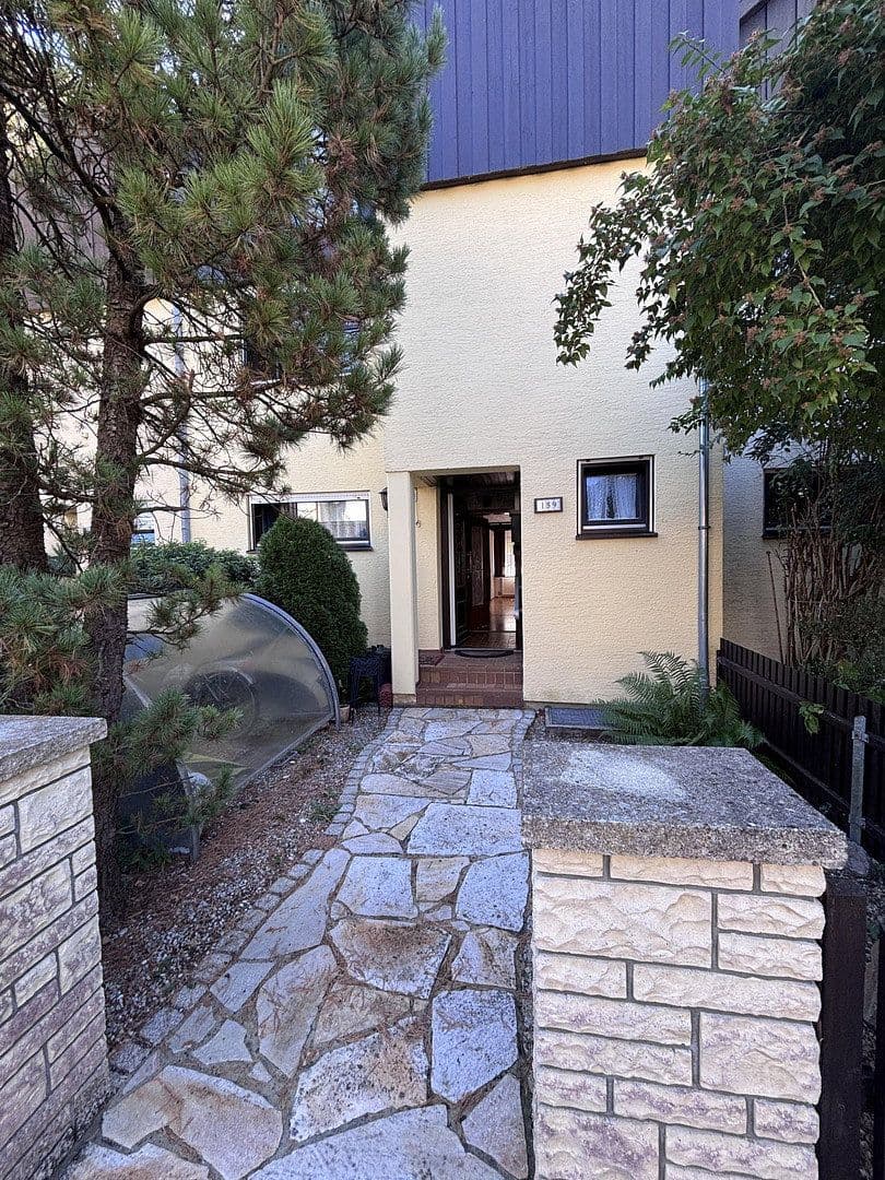 Predaj domu 142 m², pozemok 205 m², Puchheim, Bavorsko Predaj domu 142 m², pozemok 205 m², Puchheim, Bavorsko