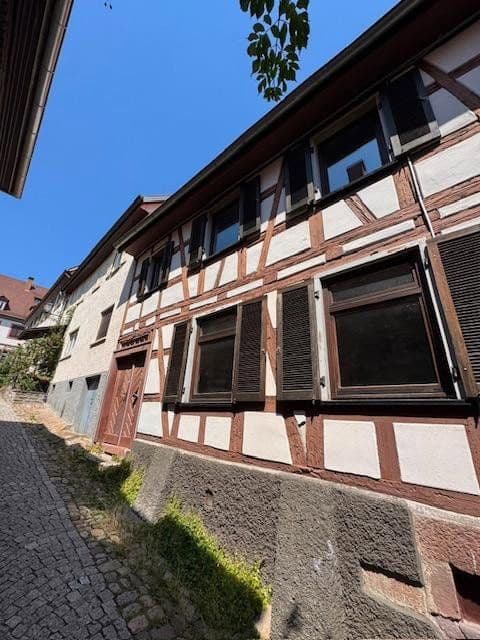 Predaj domu 220 m², pozemek 145 m², Gernsbach, Bádensko-Wurttembersko Predaj domu 220 m², pozemek 145 m², Gernsbach, Bádensko-Wurttembersko