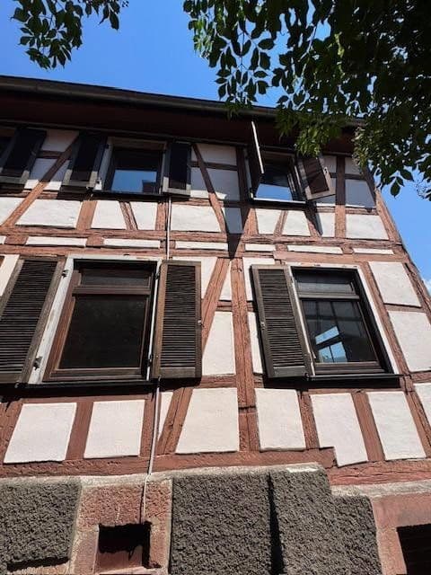 Predaj domu 220 m², pozemek 145 m², Gernsbach, Bádensko-Wurttembersko Predaj domu 220 m², pozemek 145 m², Gernsbach, Bádensko-Wurttembersko