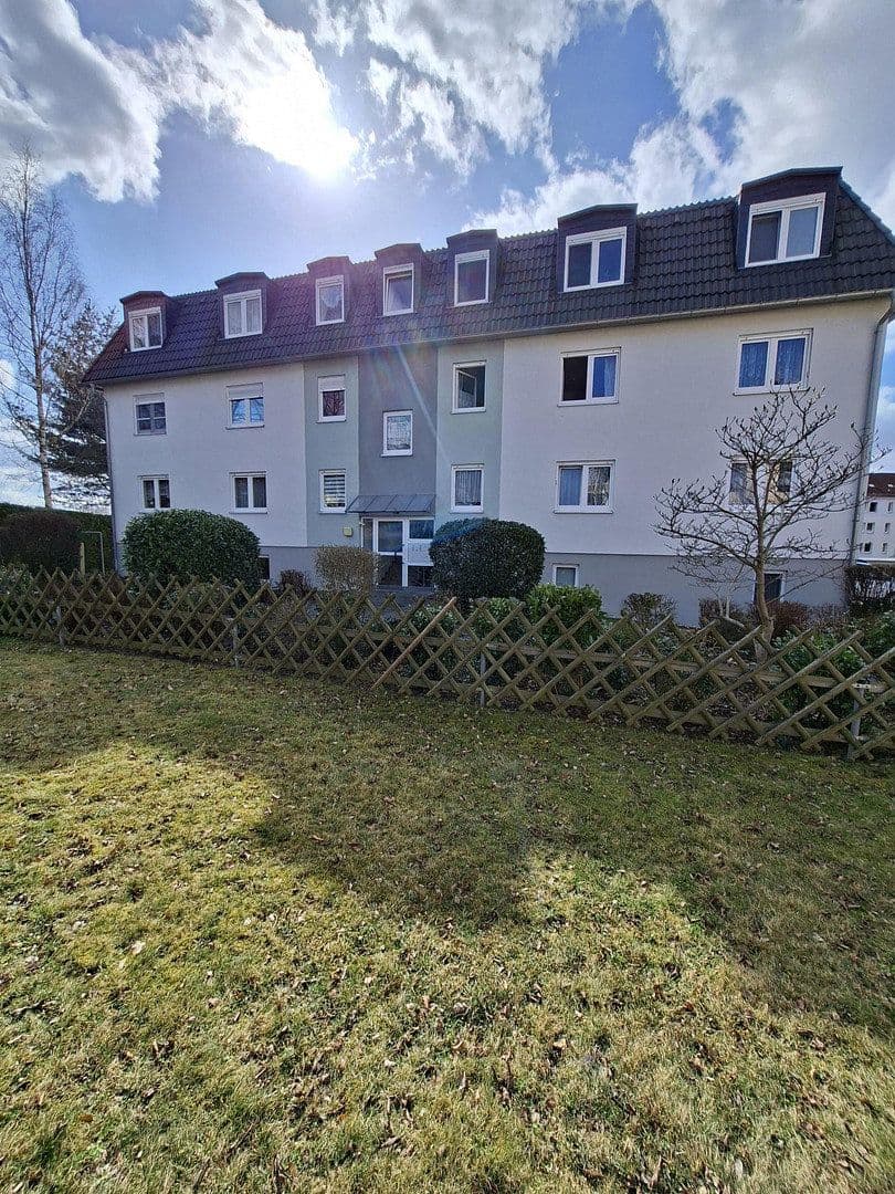 Prenájom bytu 2-izbový 59 m², Albert-Schweitzer-Siedlung 7b, Glauchau, Sasko Prenájom bytu 2-izbový 59 m², Albert-Schweitzer-Siedlung 7b, Glauchau, Sasko