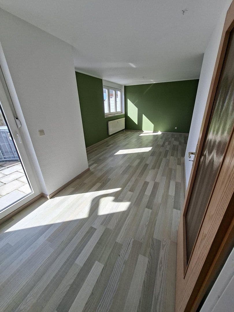 Prenájom bytu 2-izbový 59 m², Albert-Schweitzer-Siedlung 7b, Glauchau, Sasko Prenájom bytu 2-izbový 59 m², Albert-Schweitzer-Siedlung 7b, Glauchau, Sasko