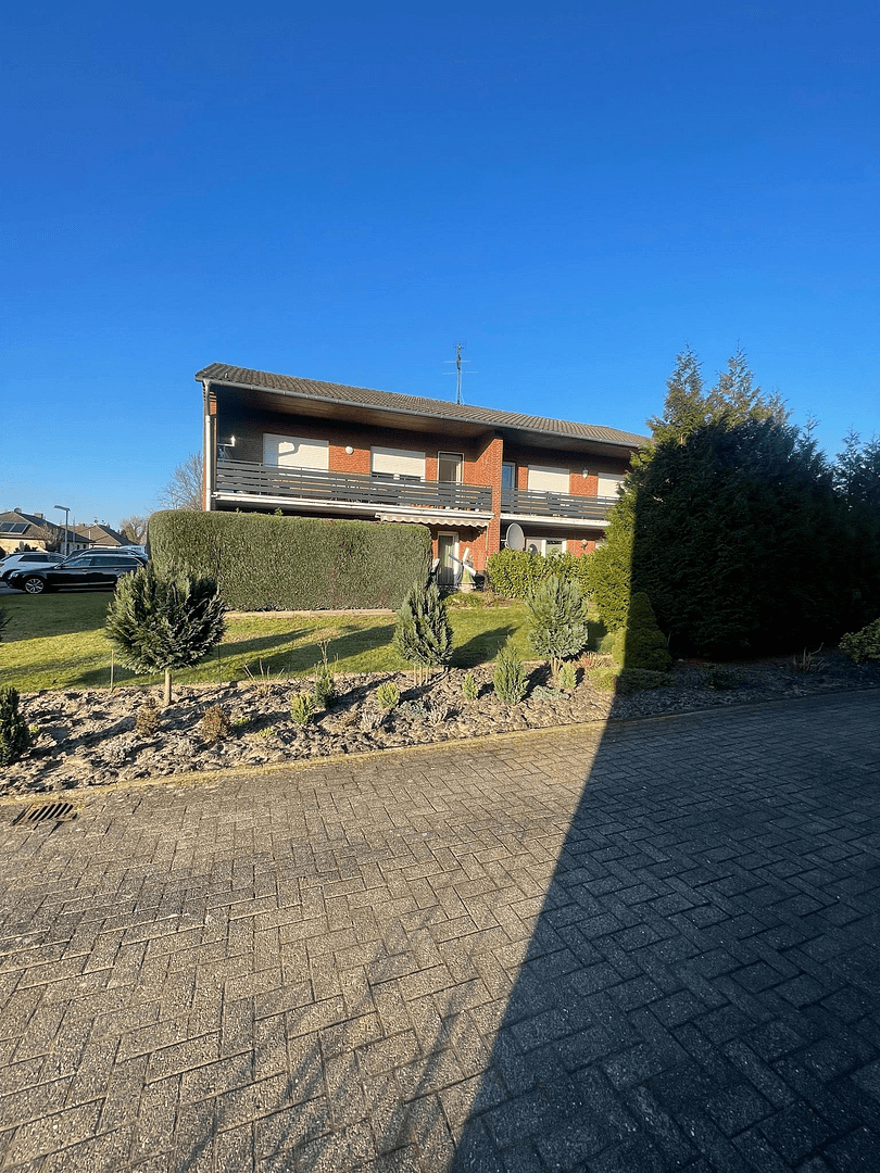 Predaj domu 288 m², pozemek 1.000 m², Wübbelers Kamp 6, Barnstorf, Dolné Sasko Predaj domu 288 m², pozemek 1.000 m², Wübbelers Kamp 6, Barnstorf, Dolné Sasko