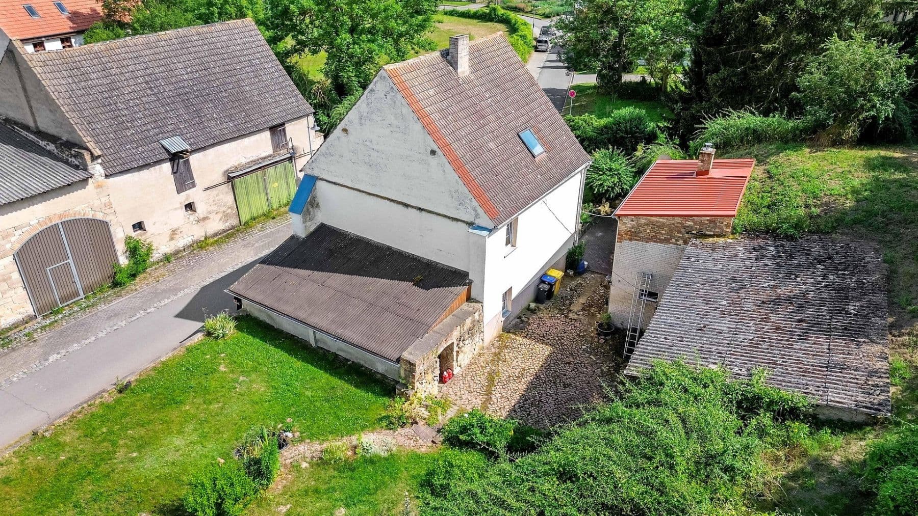 Predaj domu 110 m², pozemek 947 m², Rätherweg 7, Salzatal, Sasko-Anhaltsko Predaj domu 110 m², pozemek 947 m², Rätherweg 7, Salzatal, Sasko-Anhaltsko