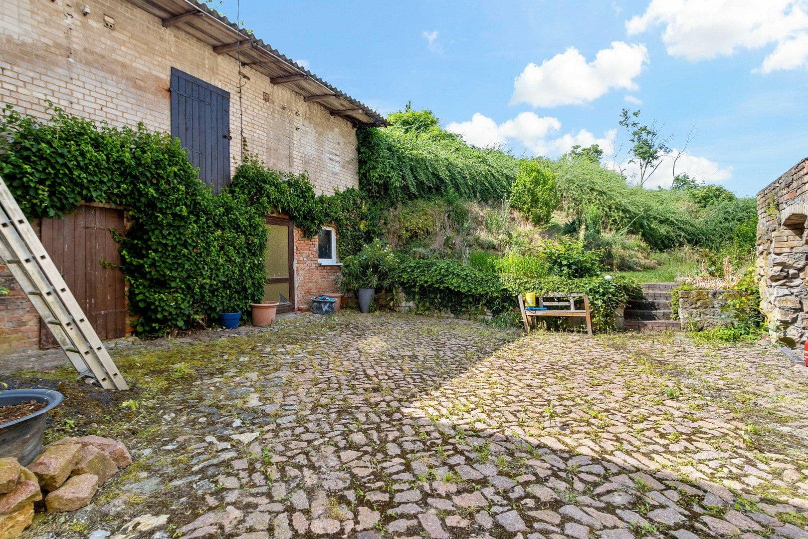 Predaj domu 110 m², pozemek 947 m², Rätherweg 7, Salzatal, Sasko-Anhaltsko Predaj domu 110 m², pozemek 947 m², Rätherweg 7, Salzatal, Sasko-Anhaltsko