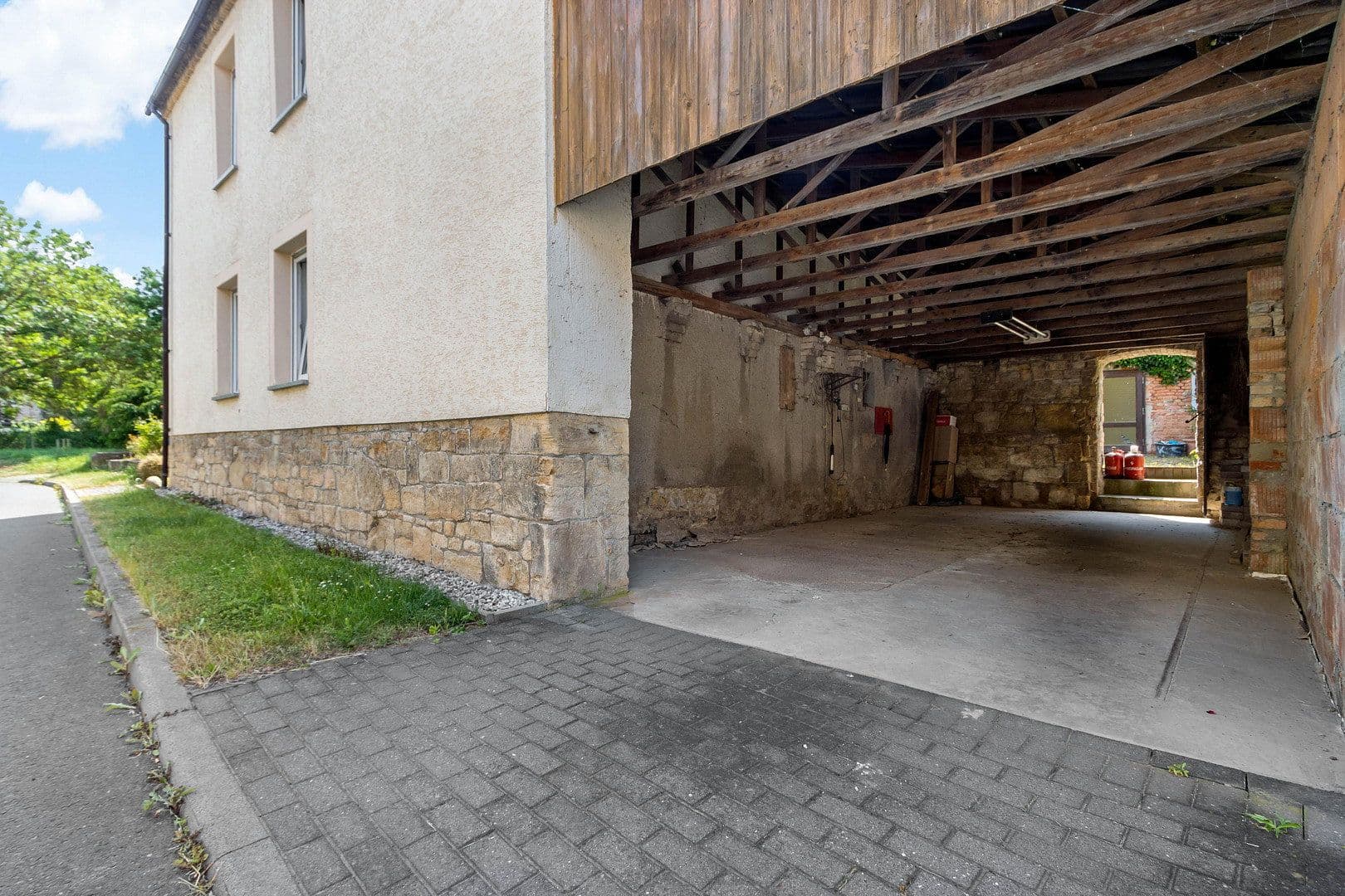Predaj domu 110 m², pozemek 947 m², Rätherweg 7, Salzatal, Sasko-Anhaltsko Predaj domu 110 m², pozemek 947 m², Rätherweg 7, Salzatal, Sasko-Anhaltsko