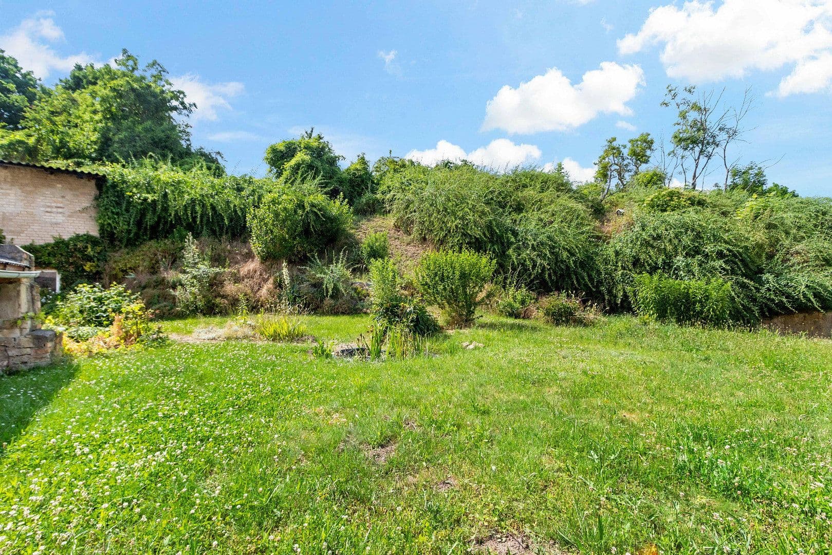 Predaj domu 110 m², pozemek 947 m², Rätherweg 7, Salzatal, Sasko-Anhaltsko Predaj domu 110 m², pozemek 947 m², Rätherweg 7, Salzatal, Sasko-Anhaltsko