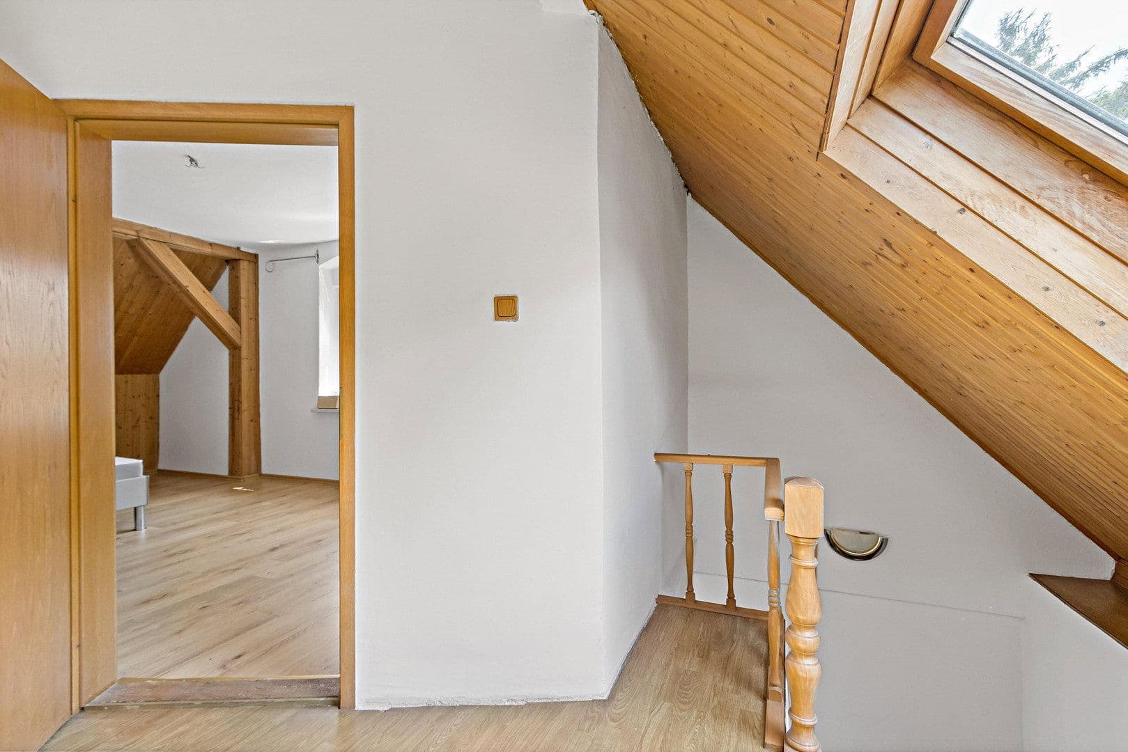 Predaj domu 110 m², pozemek 947 m², Rätherweg 7, Salzatal, Sasko-Anhaltsko Predaj domu 110 m², pozemek 947 m², Rätherweg 7, Salzatal, Sasko-Anhaltsko