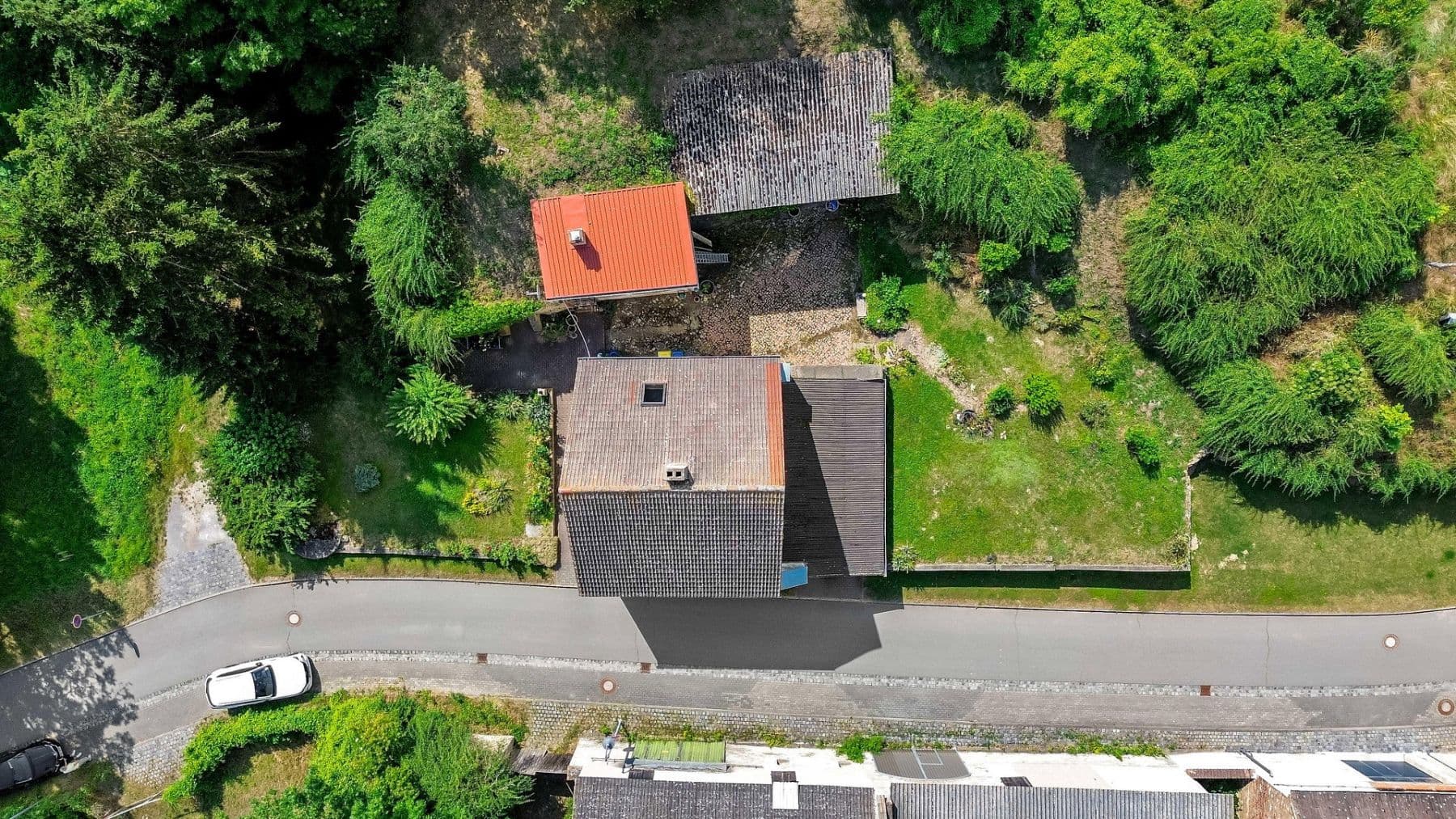 Predaj domu 110 m², pozemek 947 m², Rätherweg 7, Salzatal, Sasko-Anhaltsko Predaj domu 110 m², pozemek 947 m², Rätherweg 7, Salzatal, Sasko-Anhaltsko