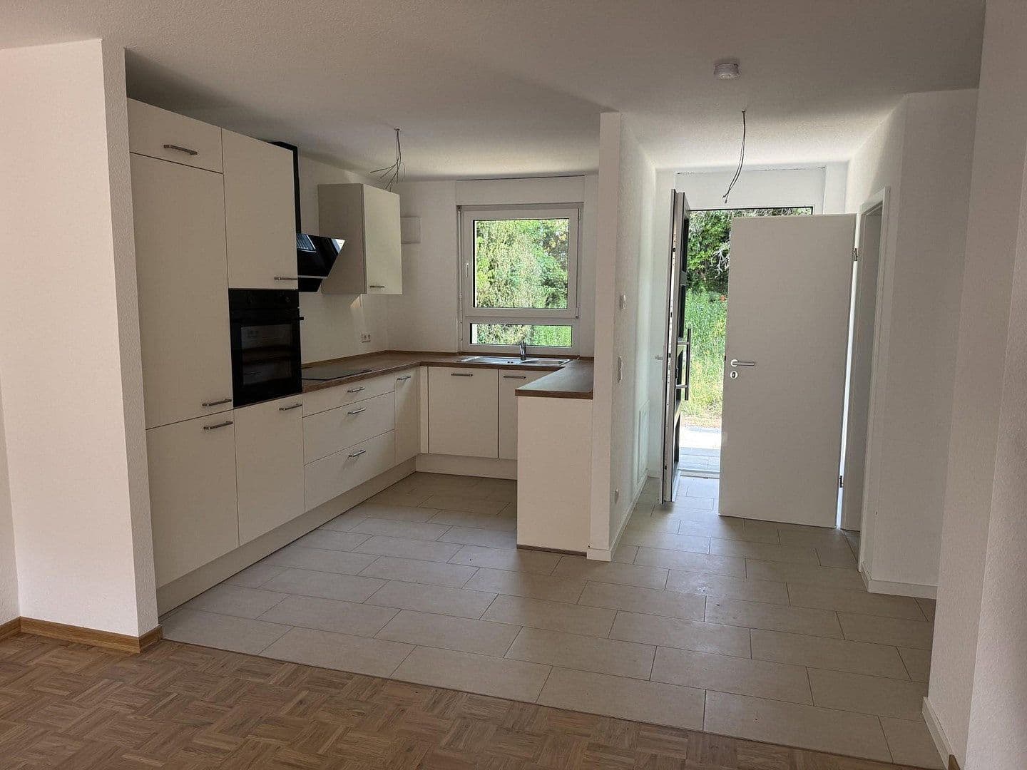 Prenájom domu 136 m², pozemek 141 m², Steinenbronnerstr. 33, Sindelfingen, Bádensko-Wurttembersko Prenájom domu 136 m², pozemek 141 m², Steinenbronnerstr. 33, Sindelfingen, Bádensko-Wurttembersko
