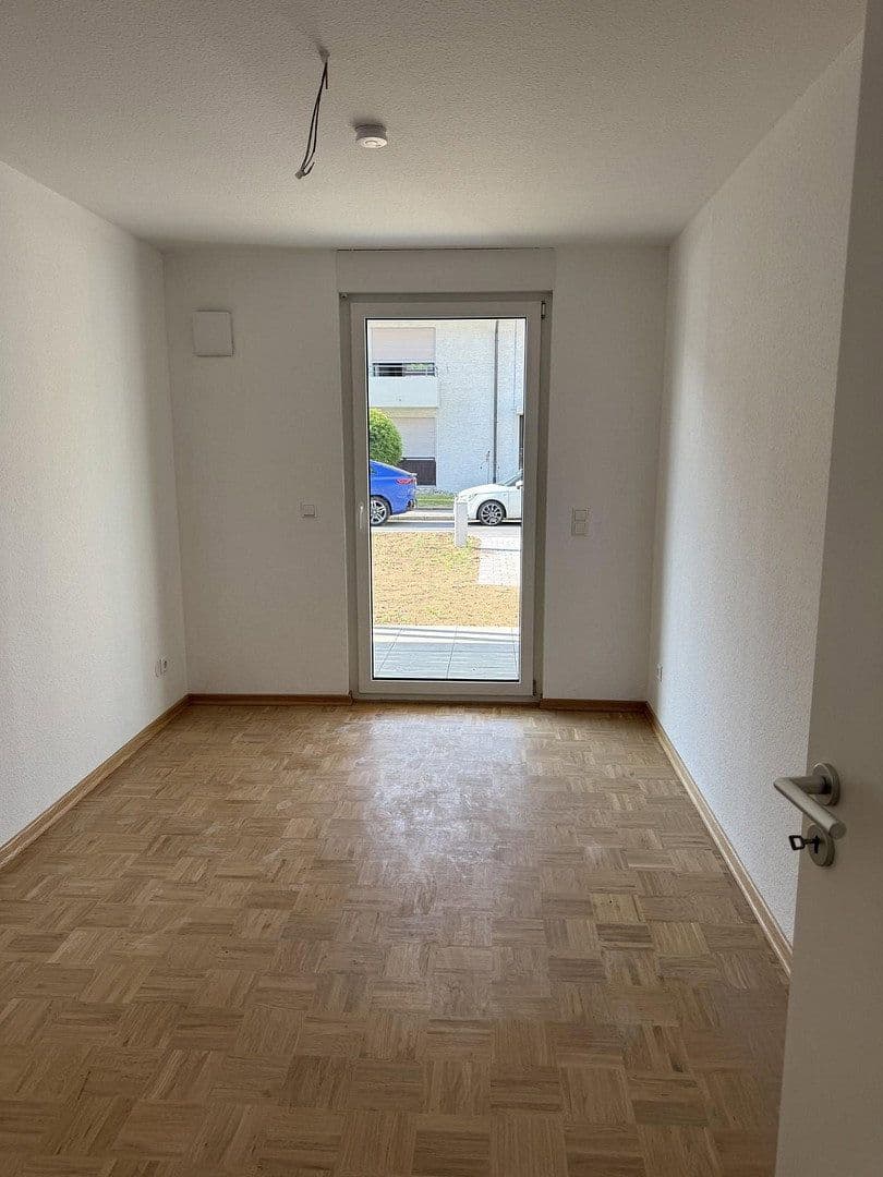 Prenájom domu 136 m², pozemek 141 m², Steinenbronnerstr. 33, Sindelfingen, Bádensko-Wurttembersko Prenájom domu 136 m², pozemek 141 m², Steinenbronnerstr. 33, Sindelfingen, Bádensko-Wurttembersko