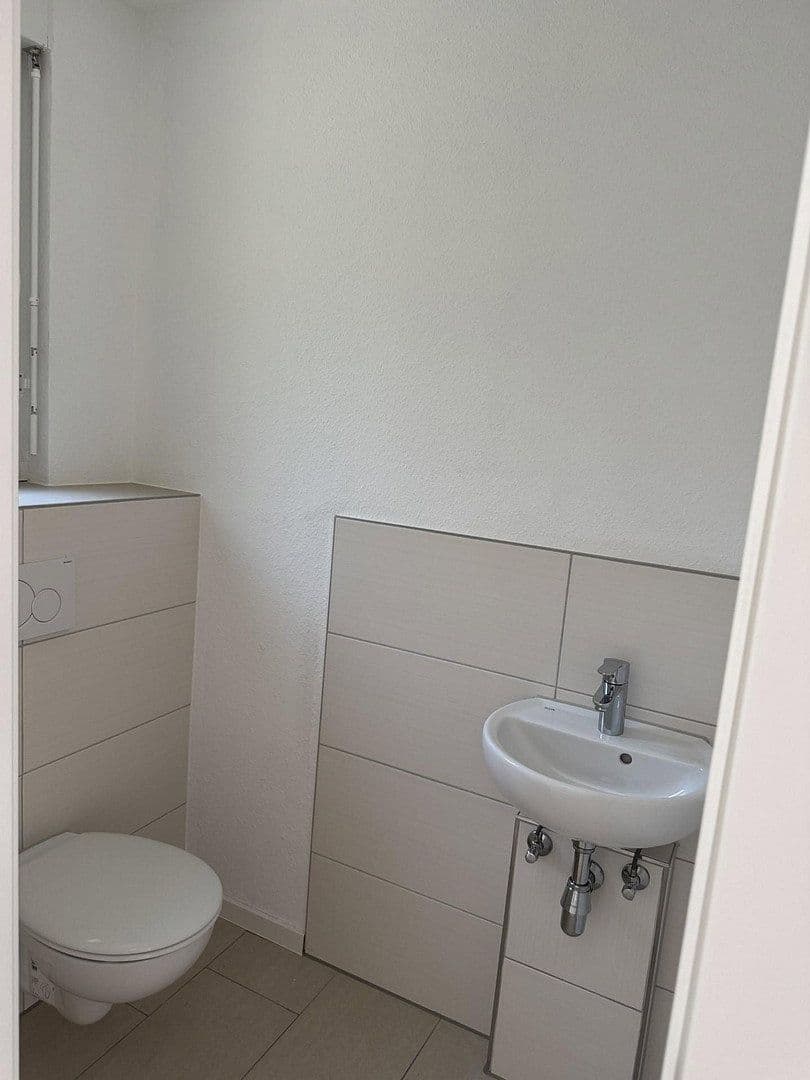 Prenájom domu 136 m², pozemek 141 m², Steinenbronnerstr. 33, Sindelfingen, Bádensko-Wurttembersko Prenájom domu 136 m², pozemek 141 m², Steinenbronnerstr. 33, Sindelfingen, Bádensko-Wurttembersko
