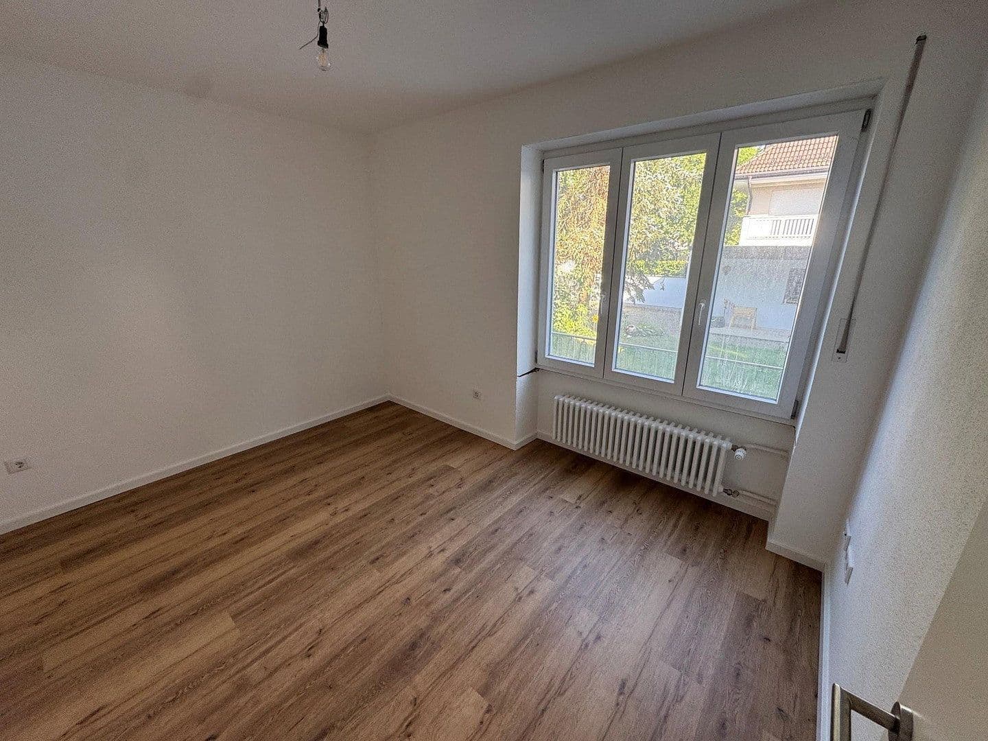 Prenájom bytu 3-izbový 81 m², München, Bavorsko Prenájom bytu 3-izbový 81 m², München, Bavorsko