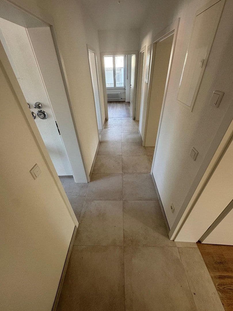 Prenájom bytu 3-izbový 81 m², München, Bavorsko Prenájom bytu 3-izbový 81 m², München, Bavorsko