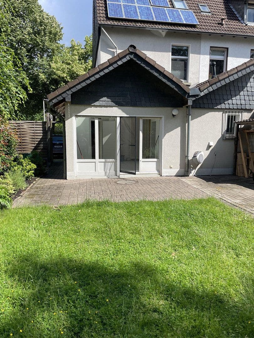 Predaj domu 120 m², pozemok 280 m², Hilden, Severné Porýnie - Westfálsko Predaj domu 120 m², pozemok 280 m², Hilden, Severné Porýnie - Westfálsko