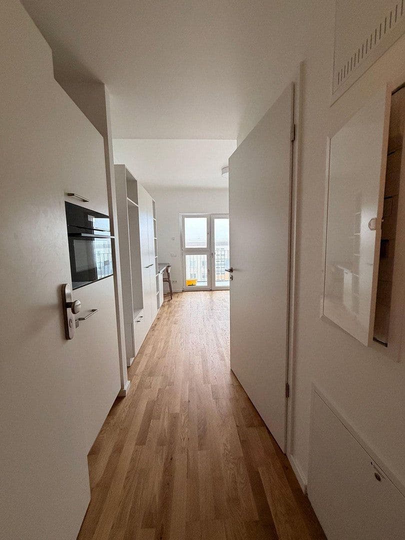 Prenájom bytu 1-izbový 24 m², Berlin, Berlín Prenájom bytu 1-izbový 24 m², Berlin, Berlín