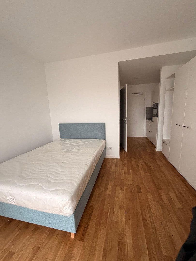 Prenájom bytu 1-izbový 24 m², Berlin, Berlín Prenájom bytu 1-izbový 24 m², Berlin, Berlín