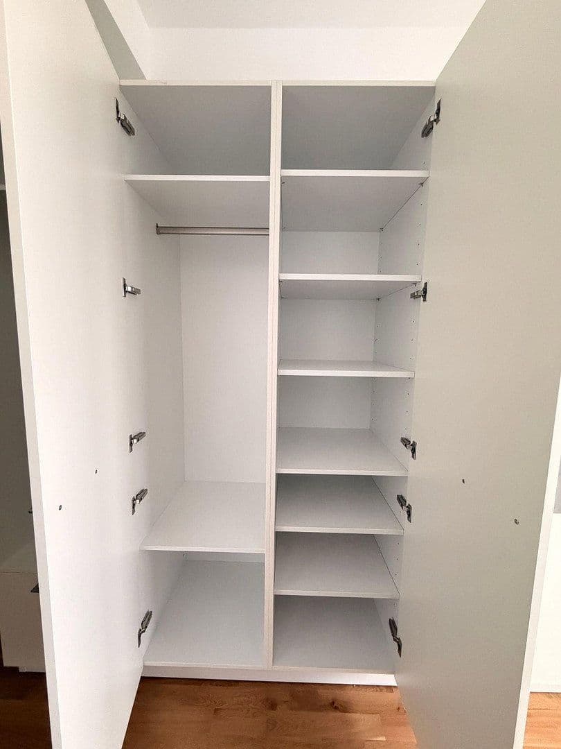 Prenájom bytu 1-izbový 24 m², Berlin, Berlín Prenájom bytu 1-izbový 24 m², Berlin, Berlín