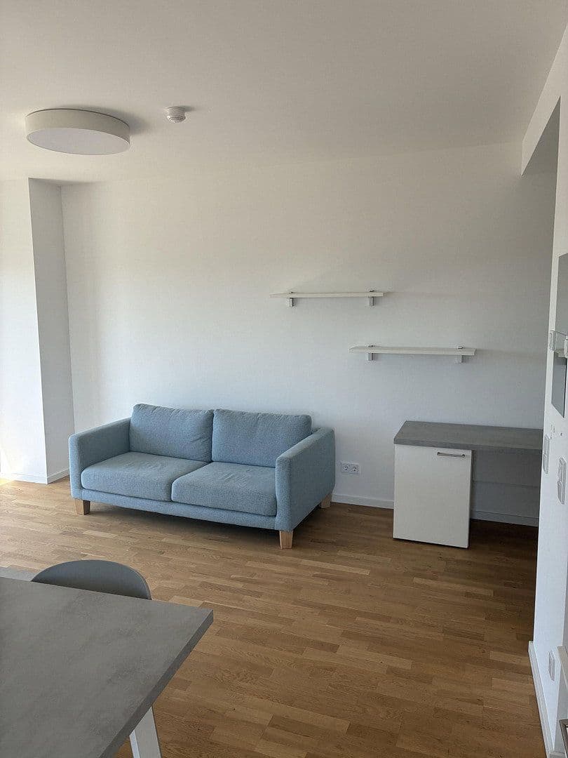 Prenájom bytu 1-izbový 41 m², Berlin, Berlín Prenájom bytu 1-izbový 41 m², Berlin, Berlín