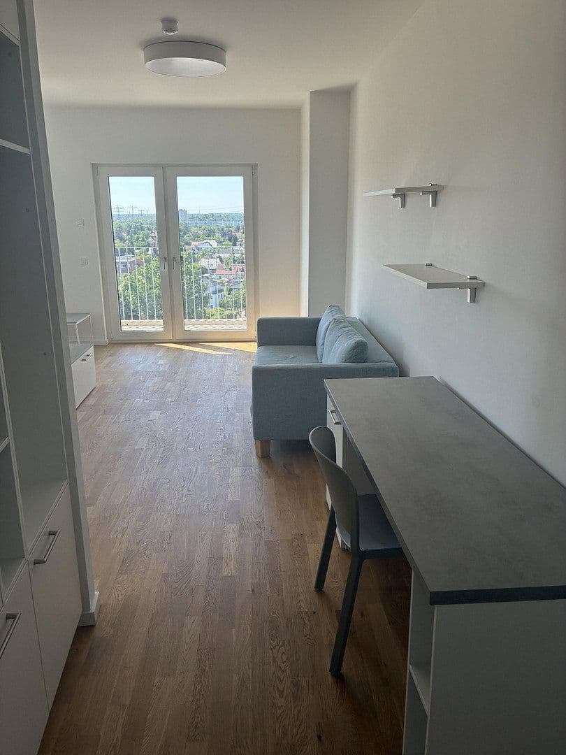 Prenájom bytu 1-izbový 41 m², Berlin, Berlín Prenájom bytu 1-izbový 41 m², Berlin, Berlín