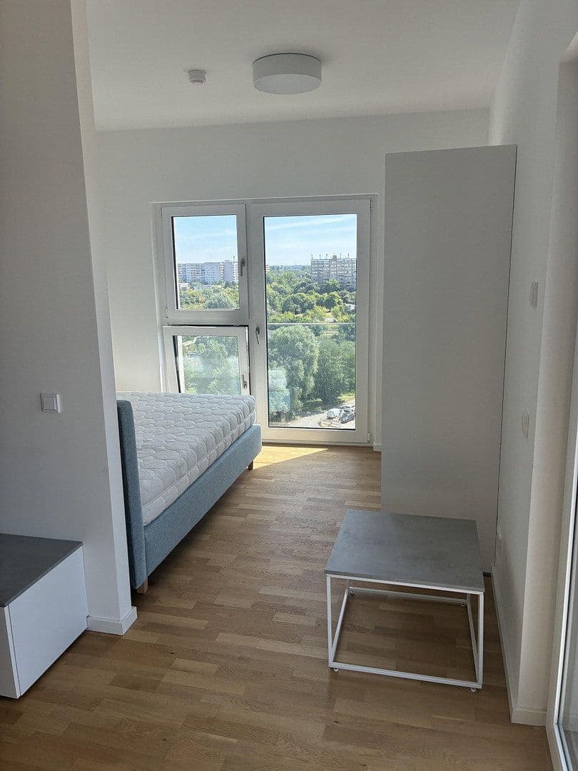 Prenájom bytu 1-izbový 41 m², Berlin, Berlín Prenájom bytu 1-izbový 41 m², Berlin, Berlín