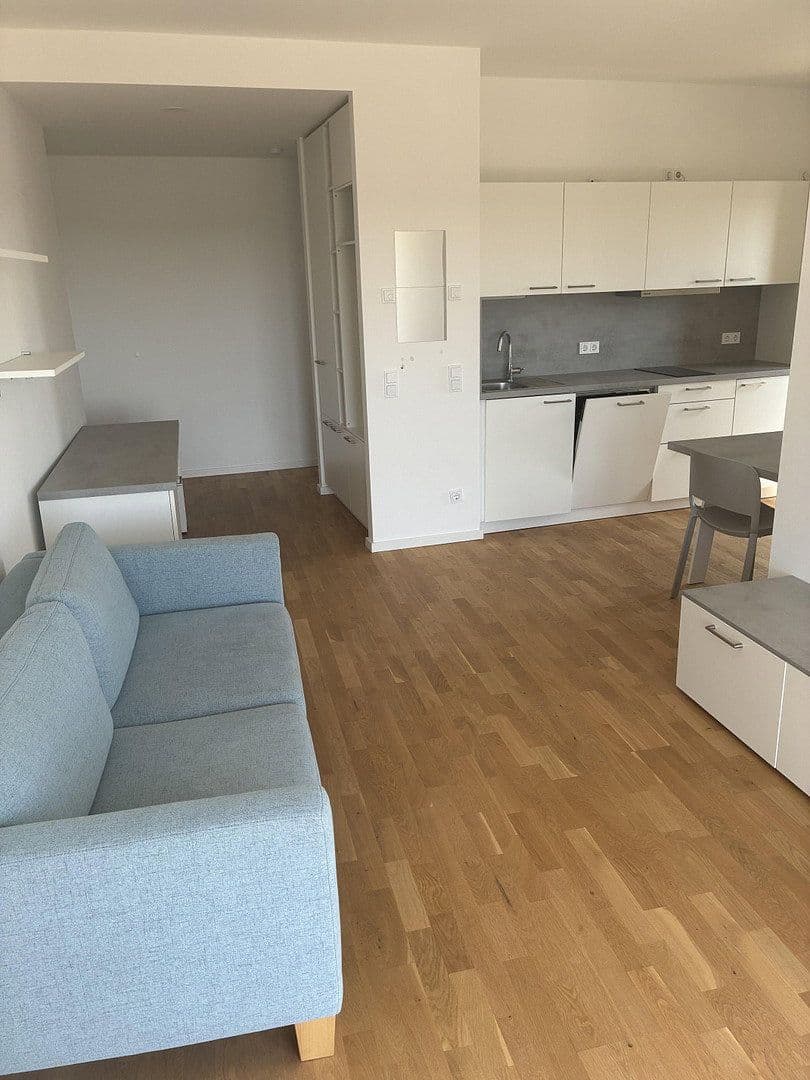 Prenájom bytu 1-izbový 41 m², Berlin, Berlín Prenájom bytu 1-izbový 41 m², Berlin, Berlín