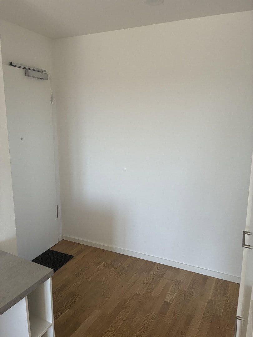 Prenájom bytu 1-izbový 41 m², Berlin, Berlín Prenájom bytu 1-izbový 41 m², Berlin, Berlín