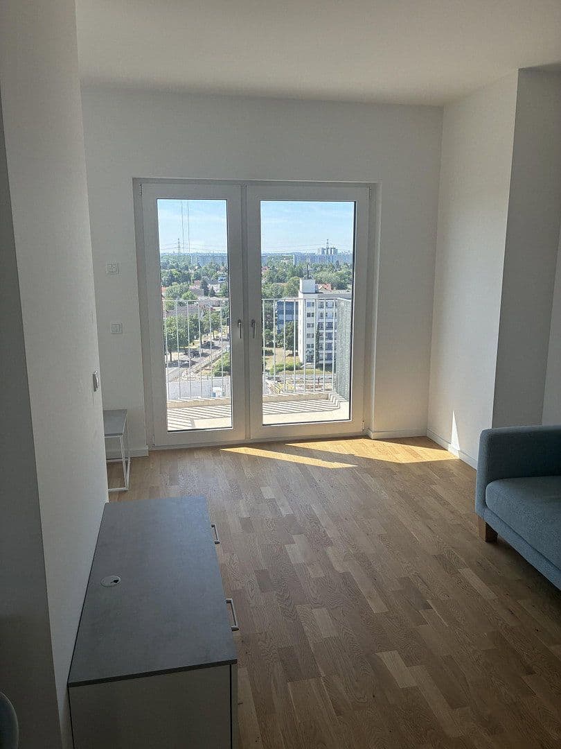 Prenájom bytu 1-izbový 41 m², Berlin, Berlín Prenájom bytu 1-izbový 41 m², Berlin, Berlín