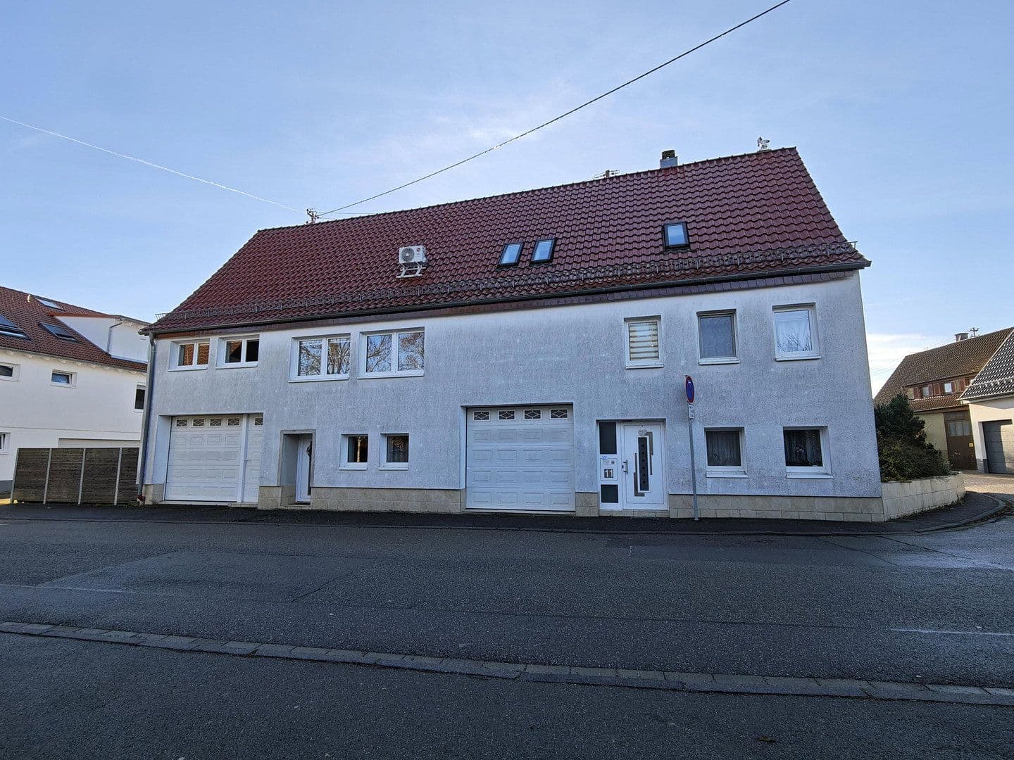 Predaj domu 404 m², pozemok 416 m², Tiefenbronn, Bádensko-Wurttembersko Predaj domu 404 m², pozemok 416 m², Tiefenbronn, Bádensko-Wurttembersko