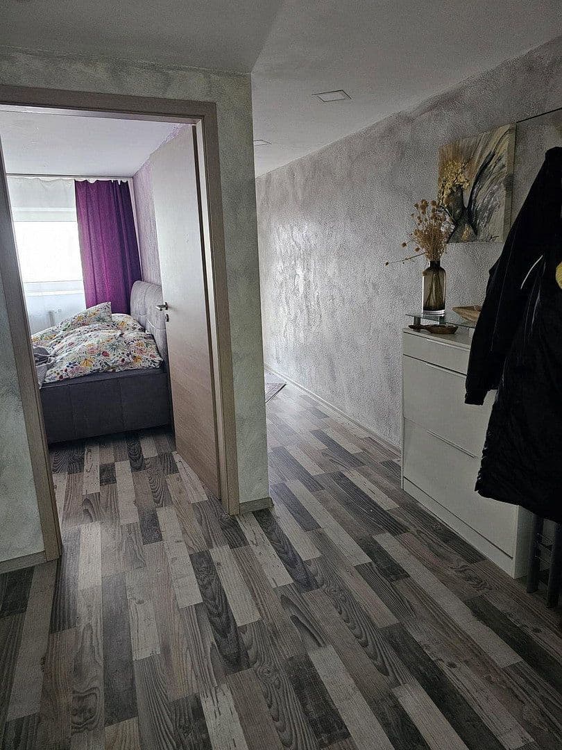 Predaj domu 404 m², pozemok 416 m², Tiefenbronn, Bádensko-Wurttembersko Predaj domu 404 m², pozemok 416 m², Tiefenbronn, Bádensko-Wurttembersko