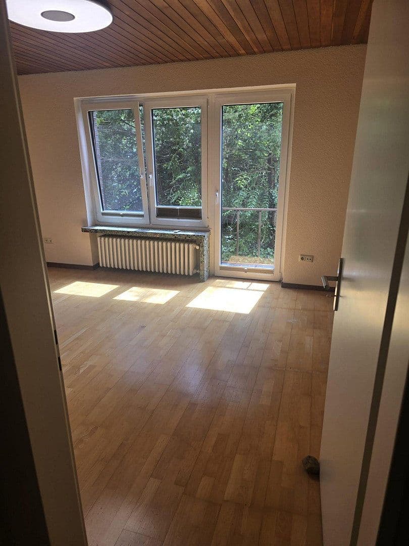 Prenájom domu 123 m², pozemok 1.384 m², Hambühren, Dolné Sasko Prenájom domu 123 m², pozemok 1.384 m², Hambühren, Dolné Sasko