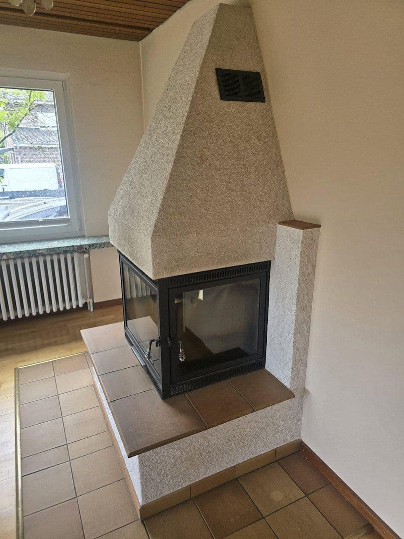 Prenájom domu 123 m², pozemok 1.384 m², Hambühren, Dolné Sasko Prenájom domu 123 m², pozemok 1.384 m², Hambühren, Dolné Sasko