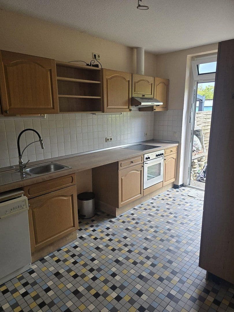 Prenájom domu 123 m², pozemok 1.384 m², Hambühren, Dolné Sasko Prenájom domu 123 m², pozemok 1.384 m², Hambühren, Dolné Sasko