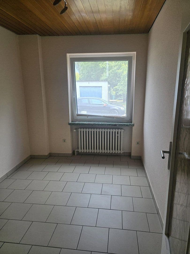 Prenájom domu 123 m², pozemok 1.384 m², Hambühren, Dolné Sasko Prenájom domu 123 m², pozemok 1.384 m², Hambühren, Dolné Sasko