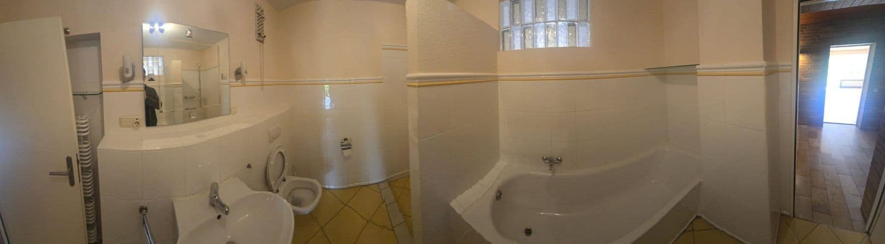 Prenájom domu 123 m², pozemok 1.384 m², Hambühren, Dolné Sasko Prenájom domu 123 m², pozemok 1.384 m², Hambühren, Dolné Sasko