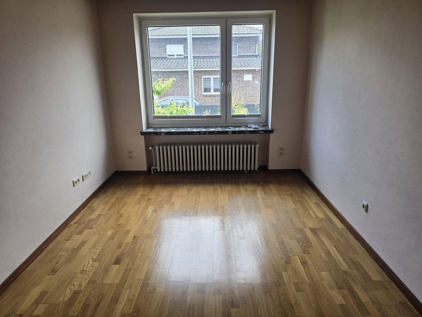 Prenájom domu 123 m², pozemok 1.384 m², Hambühren, Dolné Sasko Prenájom domu 123 m², pozemok 1.384 m², Hambühren, Dolné Sasko