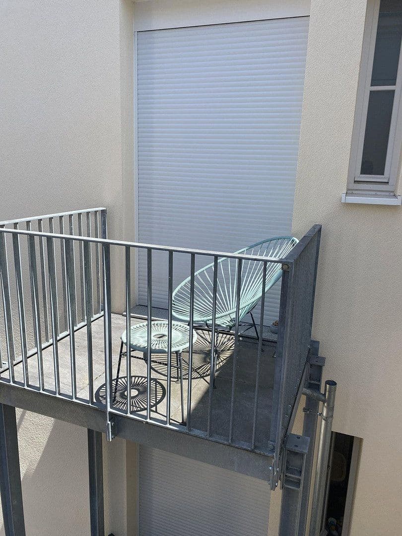 Prenájom bytu 4-izbový 100 m², Linnéstrasse 2, Pforzheim, Bádensko-Wurttembersko Prenájom bytu 4-izbový 100 m², Linnéstrasse 2, Pforzheim, Bádensko-Wurttembersko