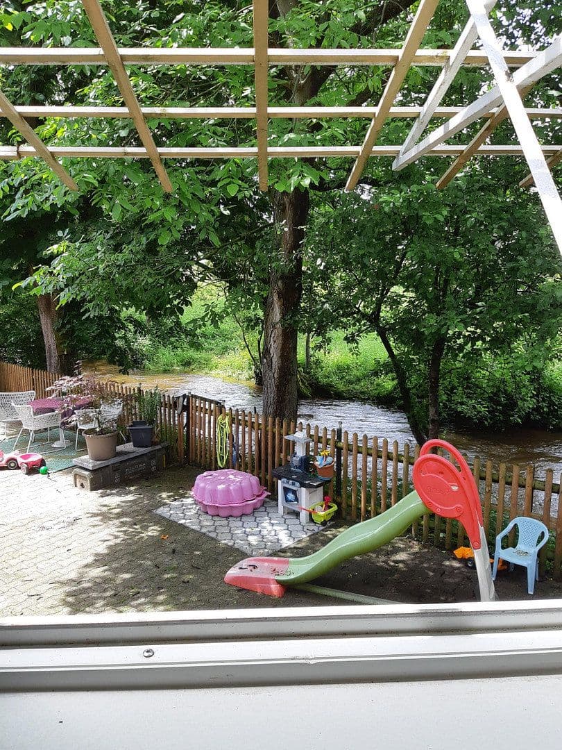 Predaj domu 310 m², pozemok 526 m², Wolpertswende, Bádensko-Wurttembersko Predaj domu 310 m², pozemok 526 m², Wolpertswende, Bádensko-Wurttembersko