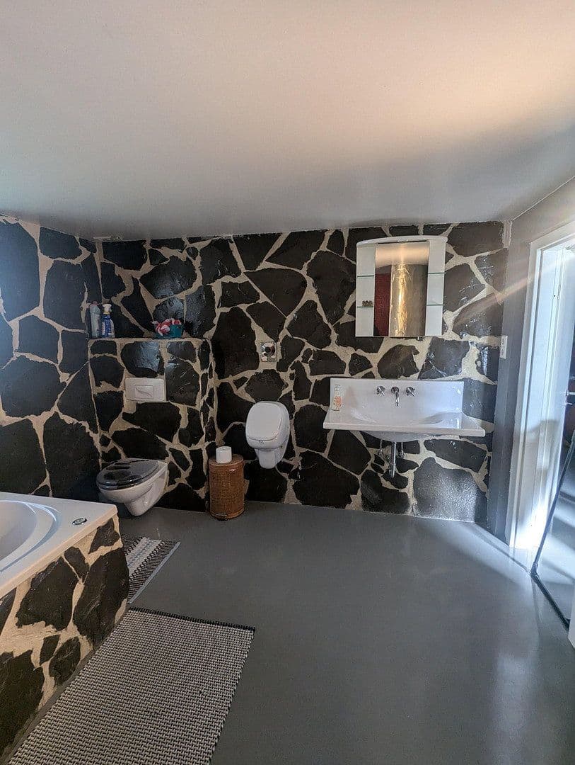 Predaj domu 250 m², pozemok 571 m², Korntal-Münchingen, Bádensko-Wurttembersko Predaj domu 250 m², pozemok 571 m², Korntal-Münchingen, Bádensko-Wurttembersko