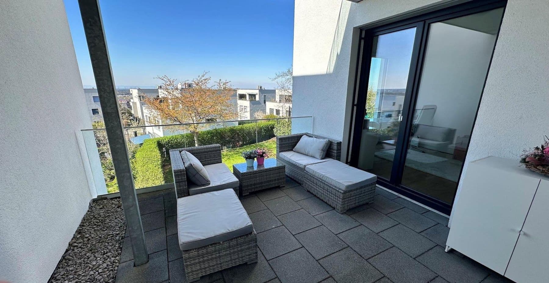 Predaj domu 180 m², pozemok 462 m², Nußloch, Bádensko-Wurttembersko Predaj domu 180 m², pozemok 462 m², Nußloch, Bádensko-Wurttembersko