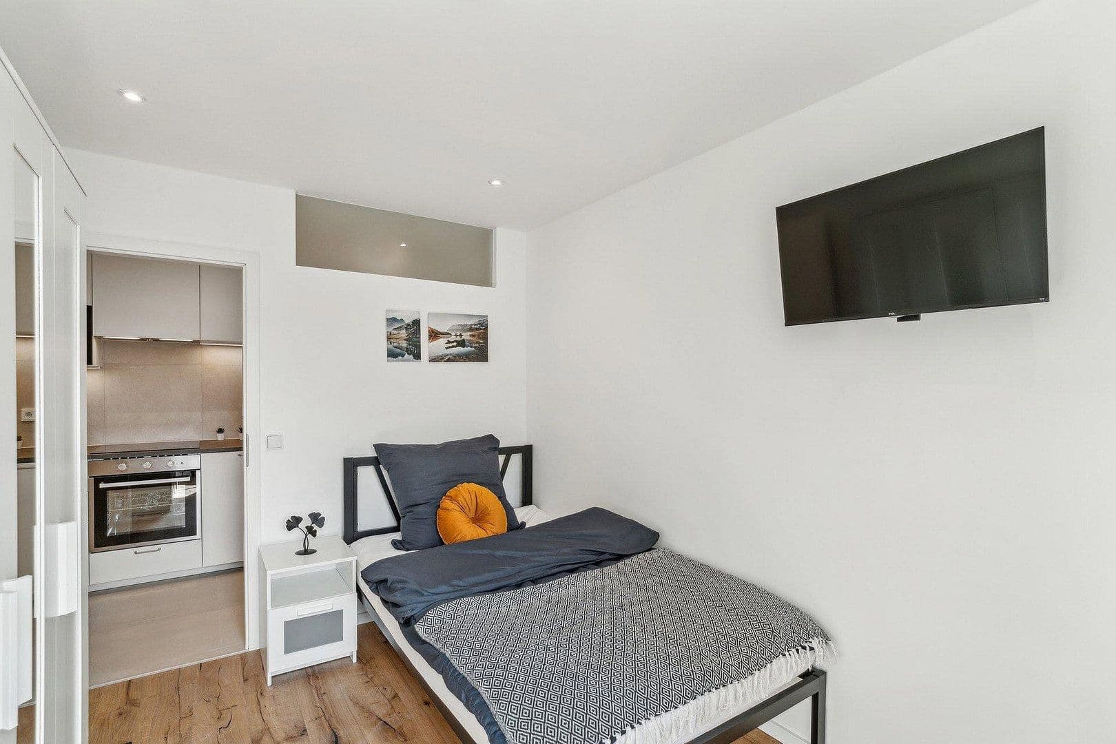 Prenájom bytu 22 m², Solothurner Straße 10, München, Bavorsko Prenájom bytu 22 m², Solothurner Straße 10, München, Bavorsko