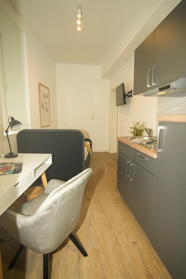 Prenájom bytu 1-izbový 12 m², Badener Str. 34, Karlsruhe, Bádensko-Wurttembersko Prenájom bytu 1-izbový 12 m², Badener Str. 34, Karlsruhe, Bádensko-Wurttembersko