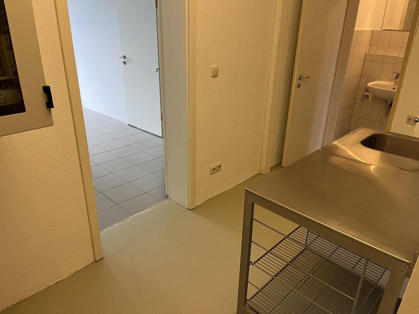 Prenájom kancelárie 63 m², Fackenburger Allee 44, Lübeck, Šlezvicko-Holštajnsko Prenájom kancelárie 63 m², Fackenburger Allee 44, Lübeck, Šlezvicko-Holštajnsko