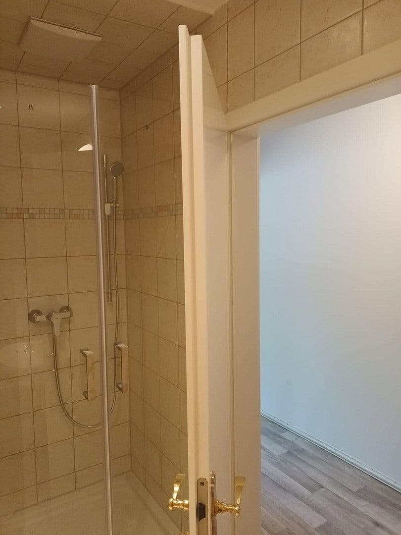 Prenájom bytu 1-izbový 49 m², Wendenschloßstr. 178, Berlin, Berlín Prenájom bytu 1-izbový 49 m², Wendenschloßstr. 178, Berlin, Berlín
