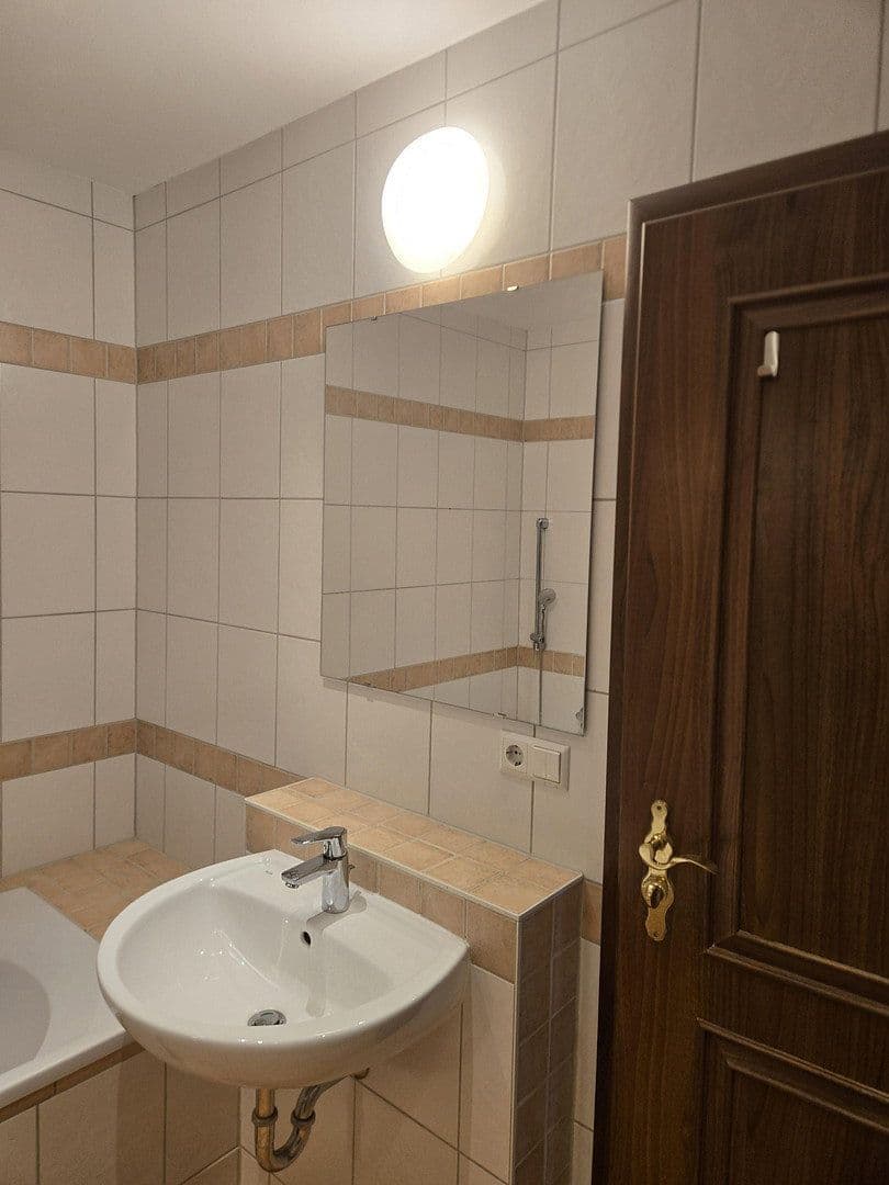 Prenájom bytu 1-izbový 49 m², Wendenschloßstr. 178, Berlin, Berlín Prenájom bytu 1-izbový 49 m², Wendenschloßstr. 178, Berlin, Berlín