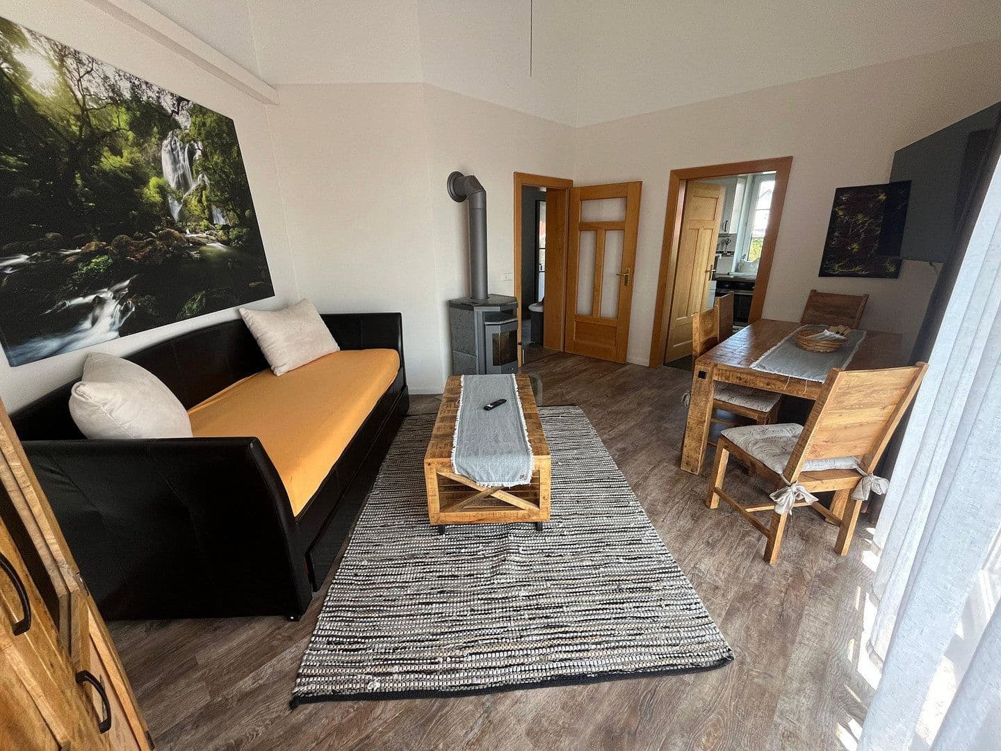 Predaj domu 260 m², pozemok 953 m², Hettenshausen, Bavorsko Predaj domu 260 m², pozemok 953 m², Hettenshausen, Bavorsko