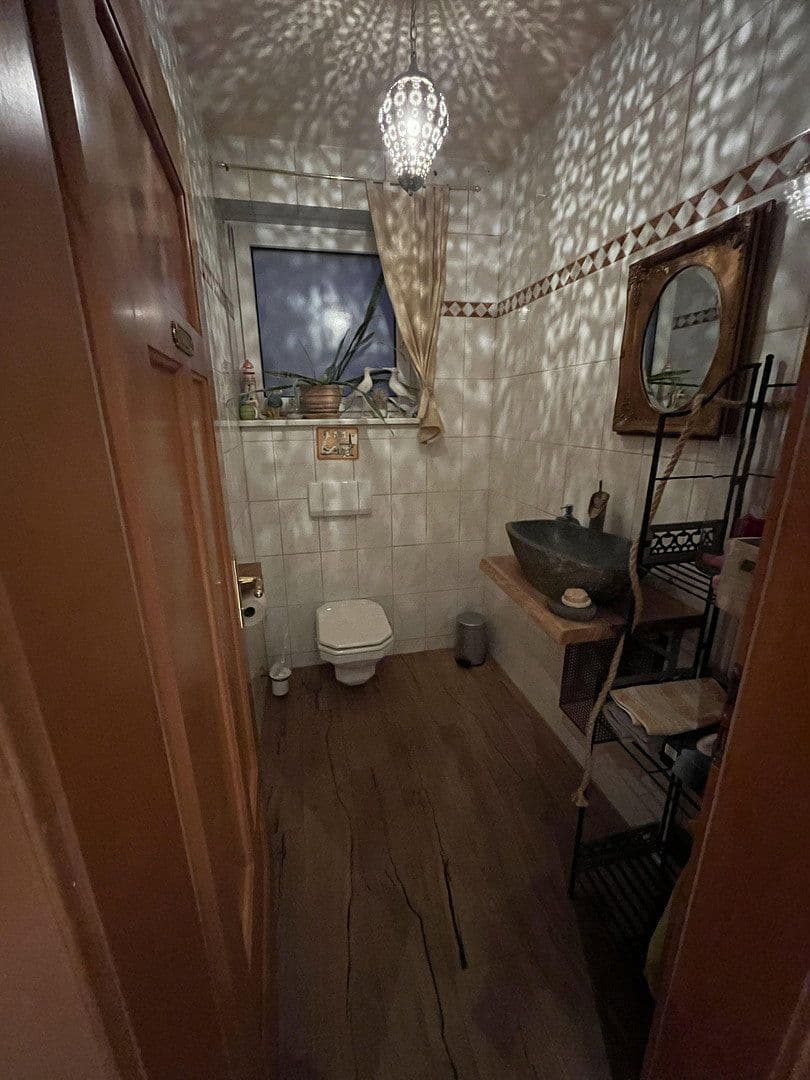 Predaj domu 260 m², pozemok 953 m², Hettenshausen, Bavorsko Predaj domu 260 m², pozemok 953 m², Hettenshausen, Bavorsko