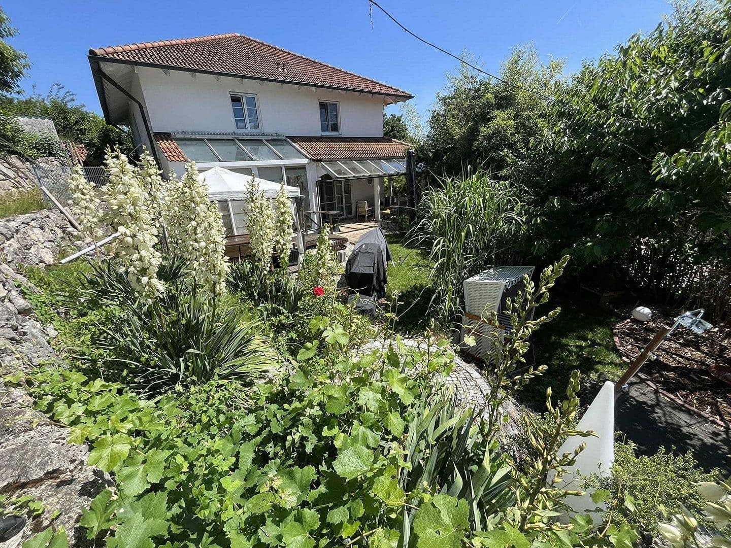 Predaj domu 260 m², pozemok 953 m², Hettenshausen, Bavorsko Predaj domu 260 m², pozemok 953 m², Hettenshausen, Bavorsko