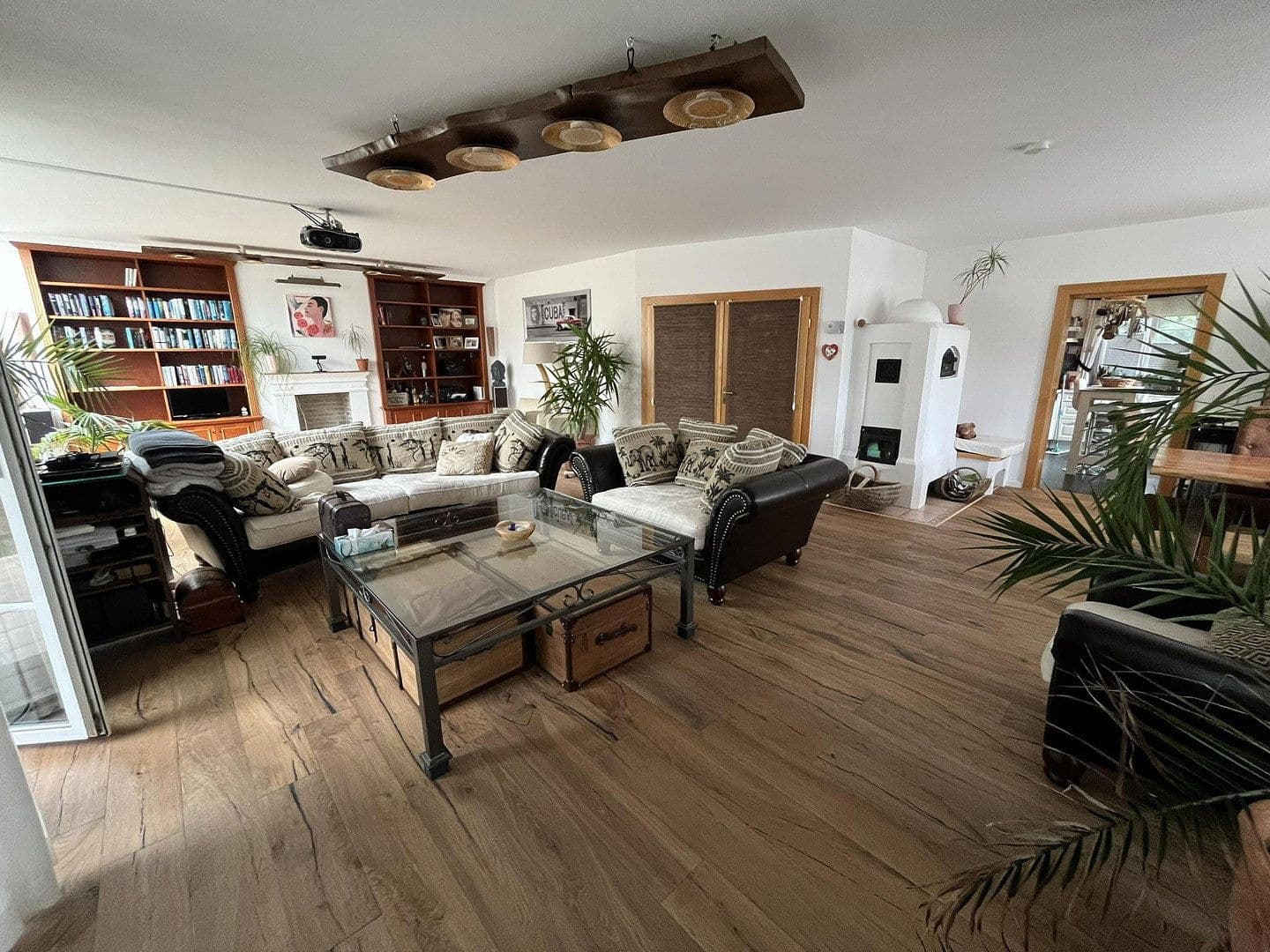 Predaj domu 260 m², pozemok 953 m², Hettenshausen, Bavorsko Predaj domu 260 m², pozemok 953 m², Hettenshausen, Bavorsko