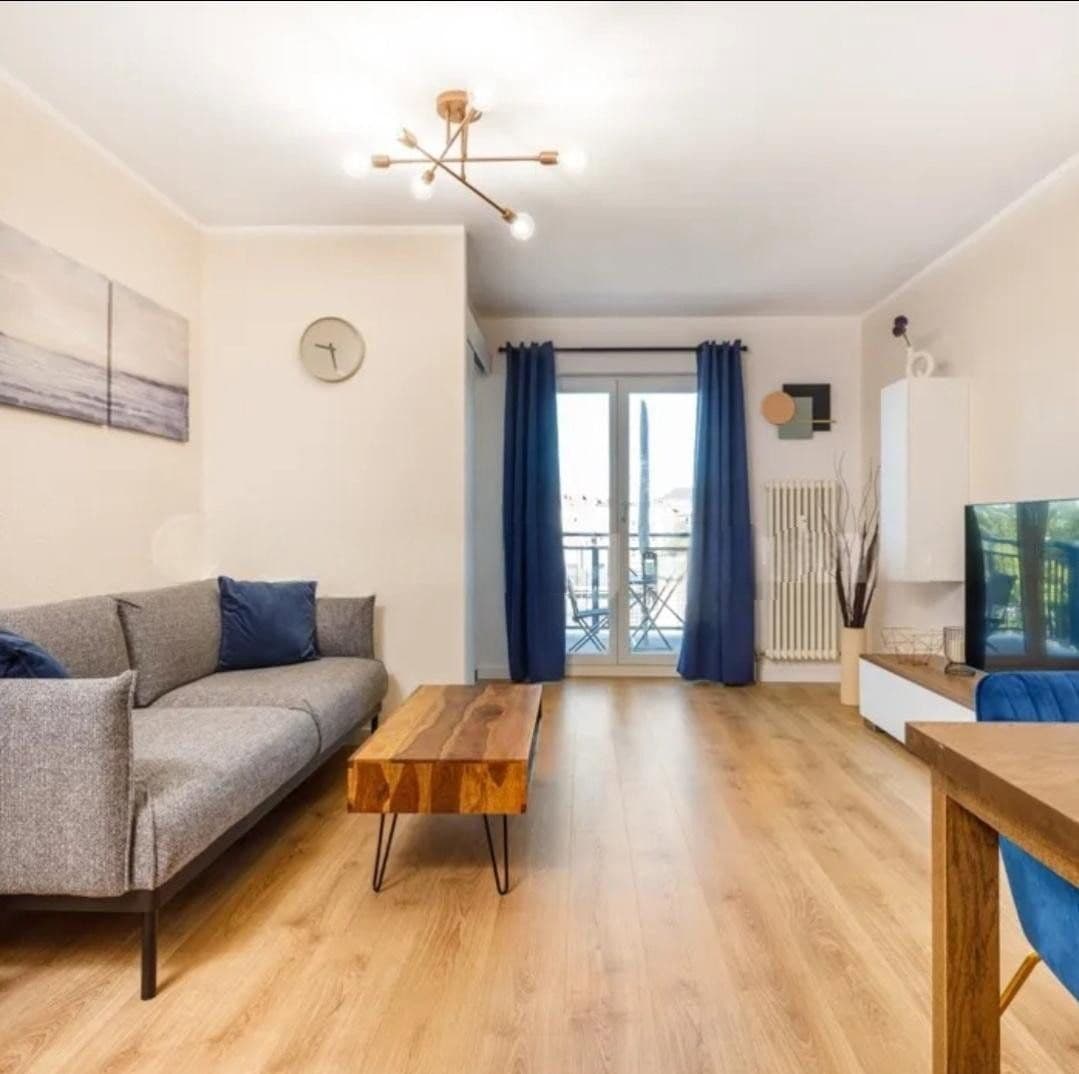 Prenájom bytu 2-izbový 50 m², Berlin, Berlín Prenájom bytu 2-izbový 50 m², Berlin, Berlín